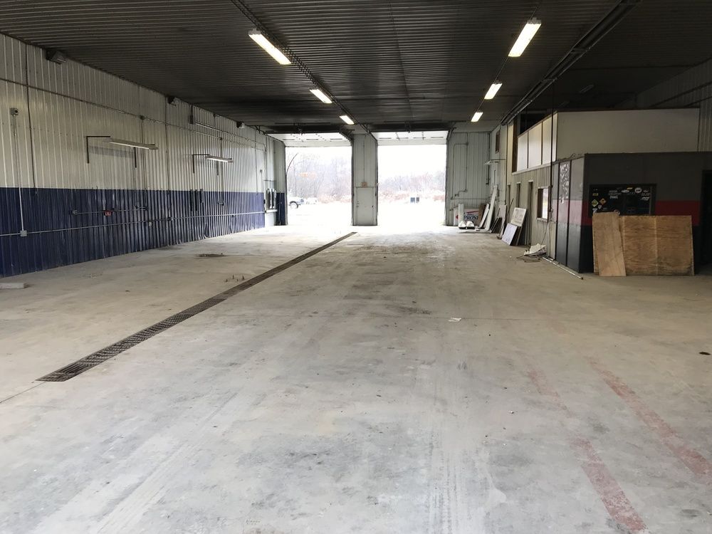 Ideal truck service / storage or flex space facility: 70 Minard Run Rd, Bradford, PA 16701